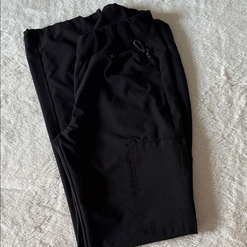 Women’s Black scrubs